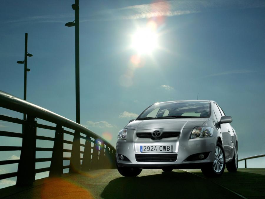  Toyota Auris 5-Door 2007 года  (фото 22 из 30)